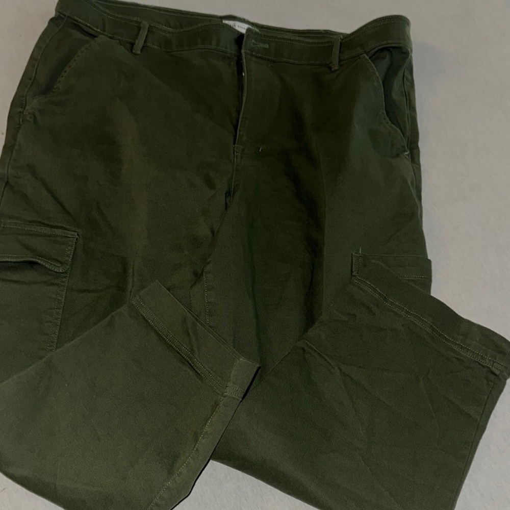 Womens Size 20 Olive Cargo Pants